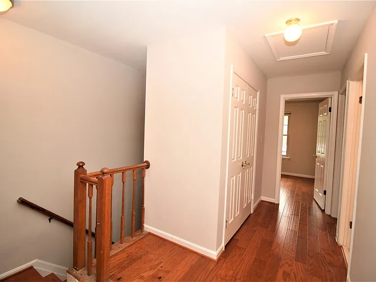 1002 Mondrian Ter #1002 — Photo 13