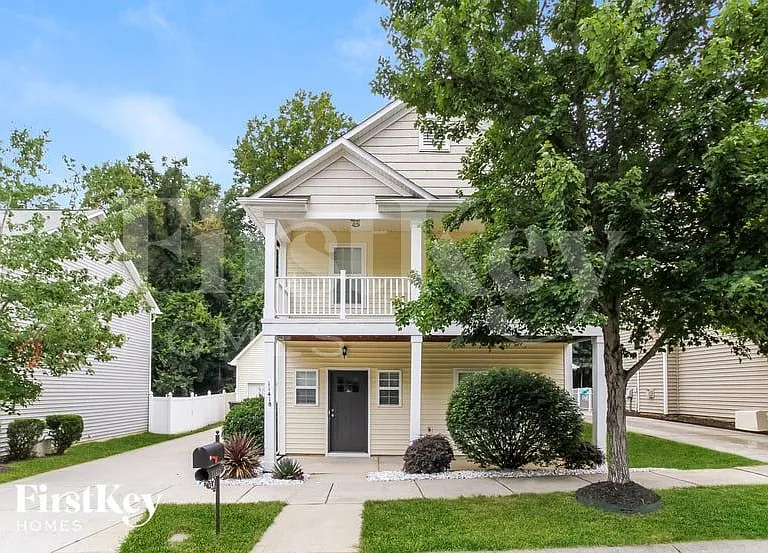 11418 Heritage Green Dr — Photo 1