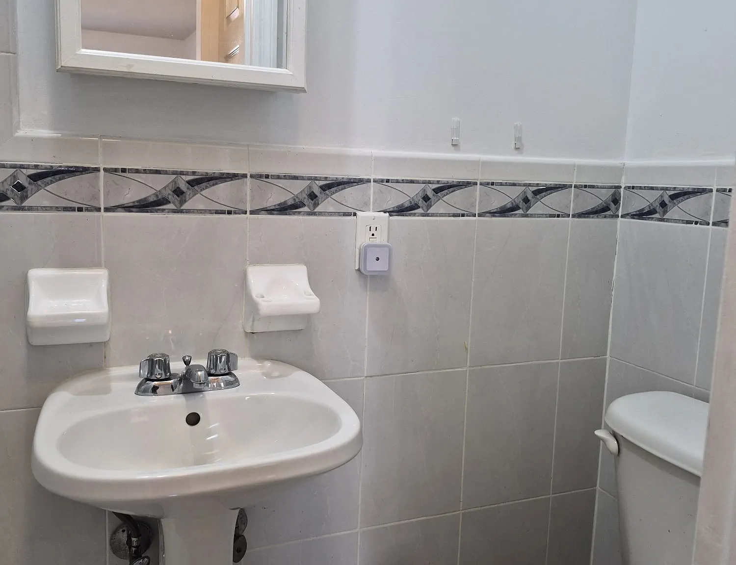 3 bed, $3,950 — Photo 3