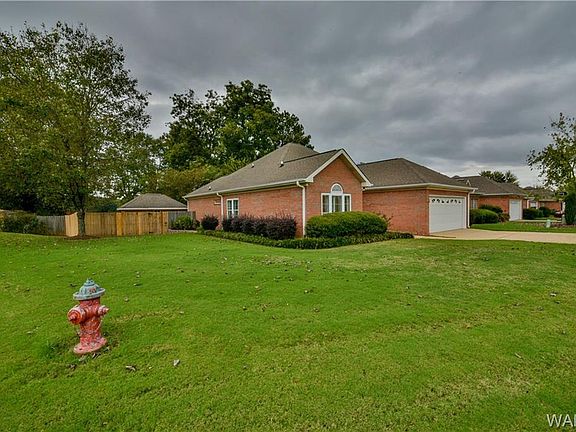 2nd image of 1174 Periwinkle Dr