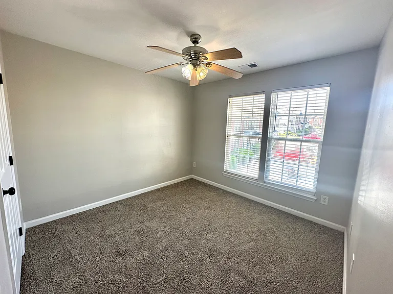96 Spring Crossing Cir — Photo 22