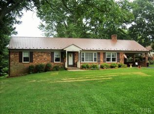 104 Stonehouse Dr, Lynchburg, VA 24502