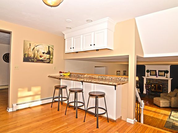 5th image of 3626 Nadir Ln