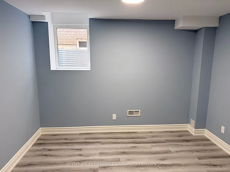 118 Sunridge St — Photo 11
