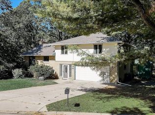 159 Logan Pkwy NE, Fridley, MN 55432