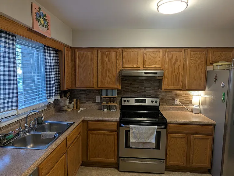 5513 Kaplan Dr — Photo 12