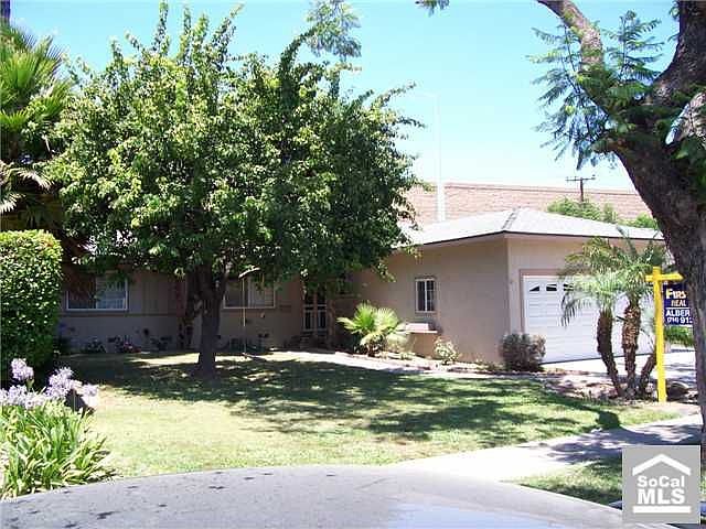 1st image of 1015 Sherwood Ln
