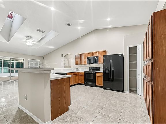 4th image of 9640 Clinton Corners Dr