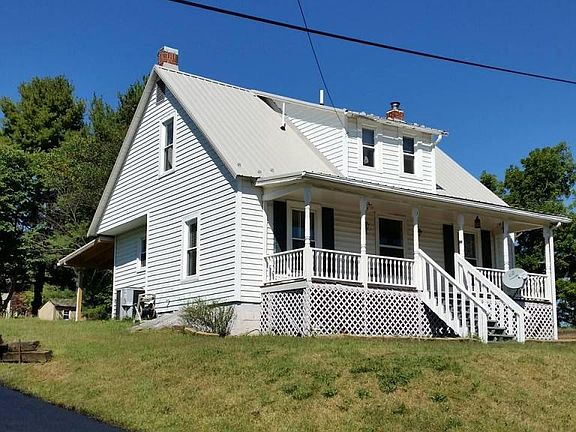 2nd image of 870 Montgomery St