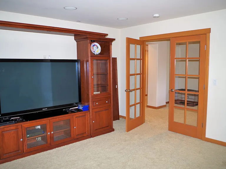 1874 Miller Dr — Photo 13