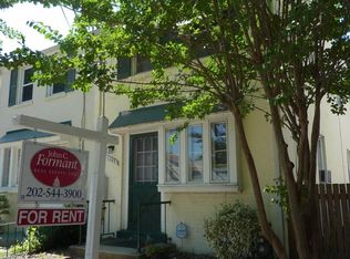 1045 Taussig Pl NE, Washington, DC