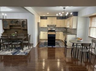 9901 Hummingbird Ln, Oklahoma City, OK 73162