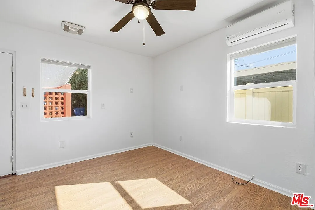 2 bed, 2.0 bath, 1000 sqft, $2,950 — Photo 3