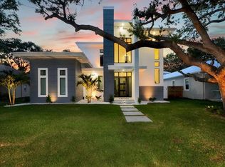 2715 W Thornton Ave, Tampa, FL 33611