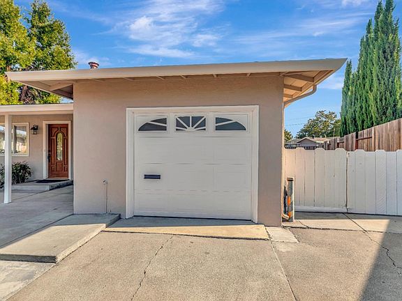 2nd image of 2617 Icefield Ct