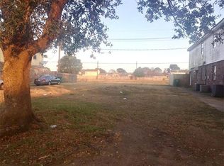 941 E Monterey Ct, Gretna, LA 70056