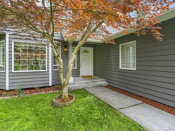 2nd image of 11906 218th Pl SE