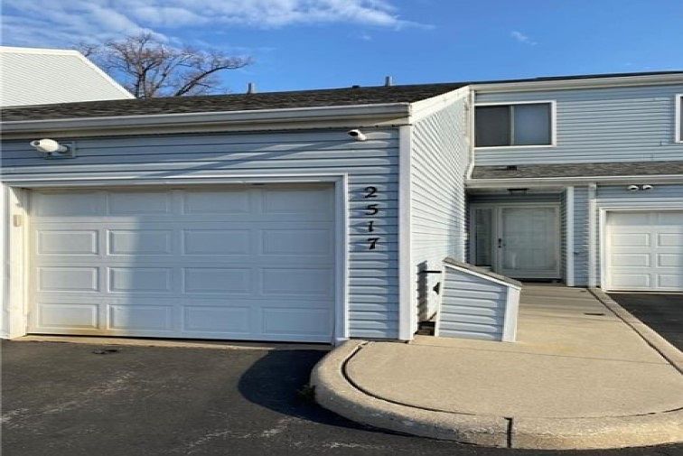 1st image of 2517 W Village Dr