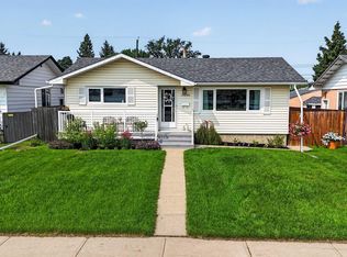 16046 95th Ave NW, Edmonton, AB T5P0A7