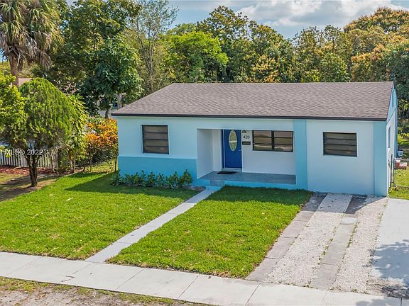 2nd image of 420 NW 124th St