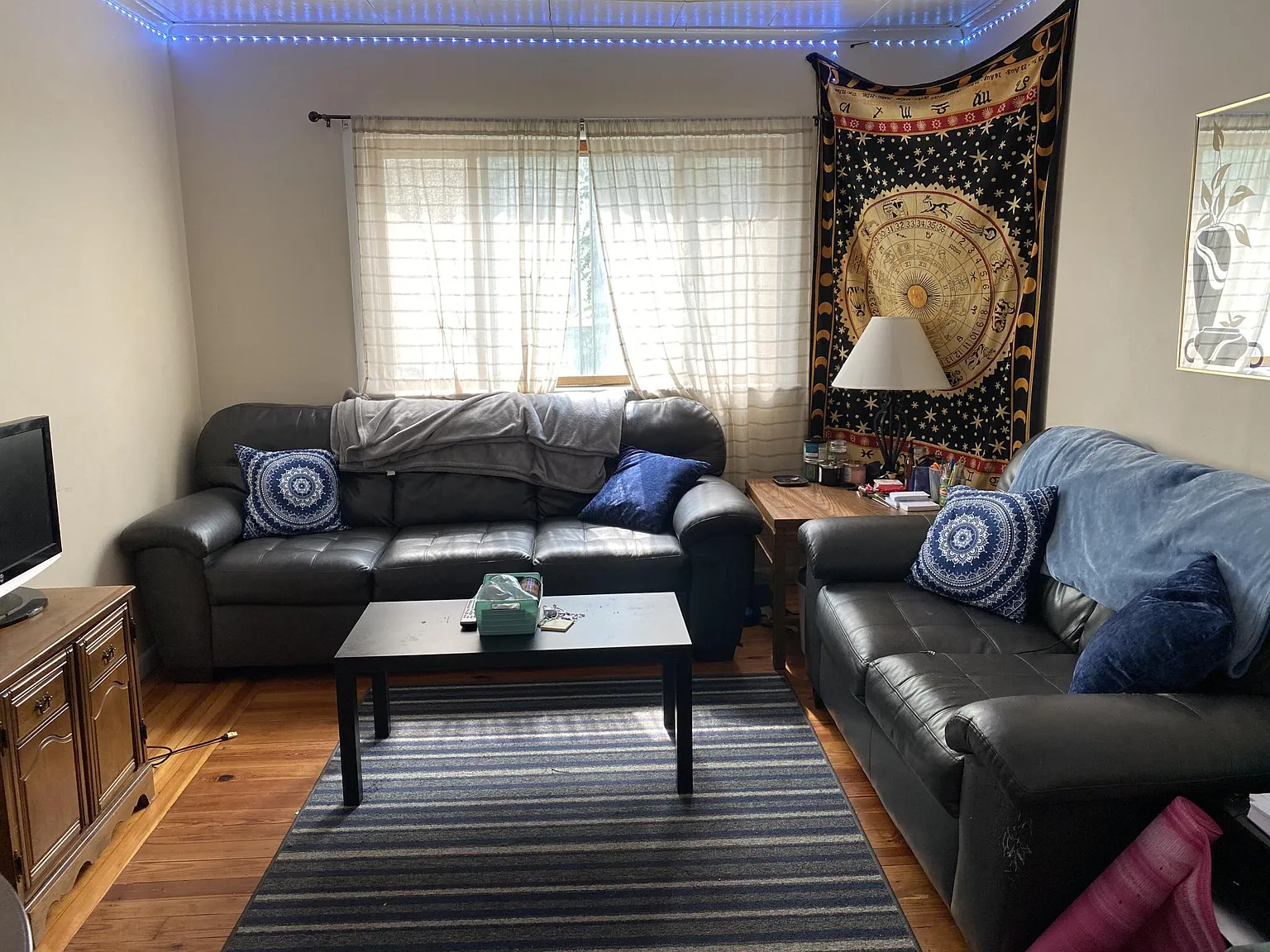 4 bed, 1620 sqft, $2,820 — Photo 3