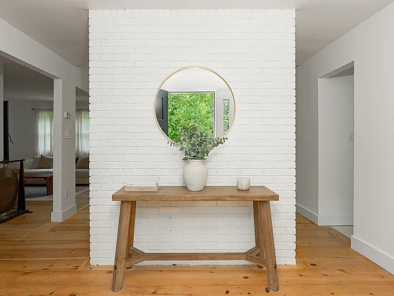 4 Cove Rd — Photo 8