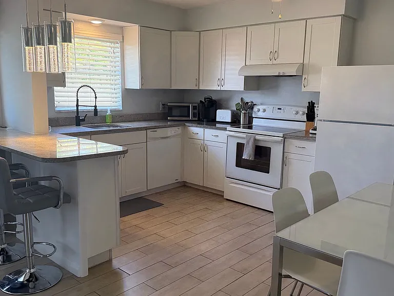 2013-2015 Tetlow Pl — Photo 11