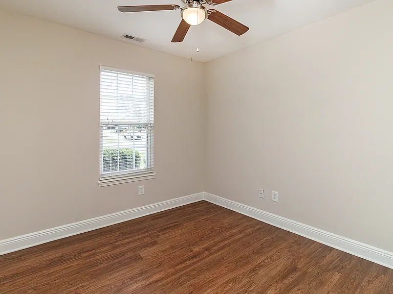 4401 Craven Hill Dr — Photo 25