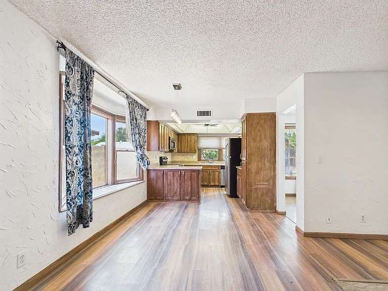 4533 W Brown St — Photo 7