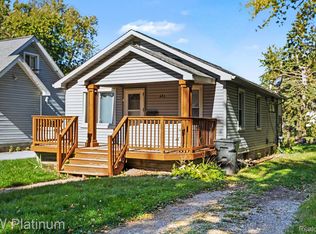 683 E Mansfield Ave, Pontiac, MI 48340