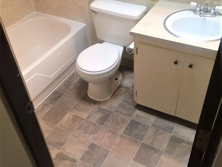 1501 NW Woodland Dr — Photo 6