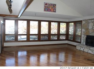 56 Wye Ct, Lake Ozark, MO 65049
