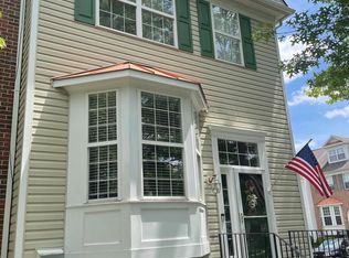 927 Halleck Dr, Frederick, MD 21701