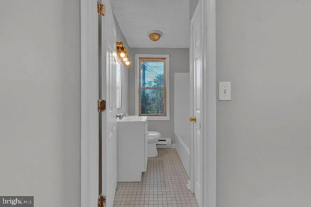 2 bed, 1176 sqft, $1,500 — Photo 1