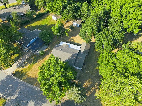 3rd image of 6639 N Kerman St