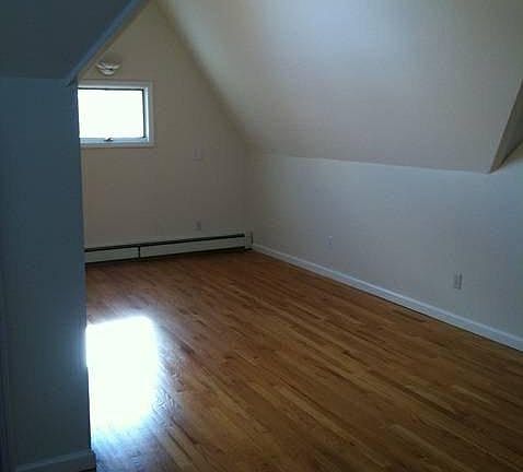 4th image of 19 N Maryland Ave