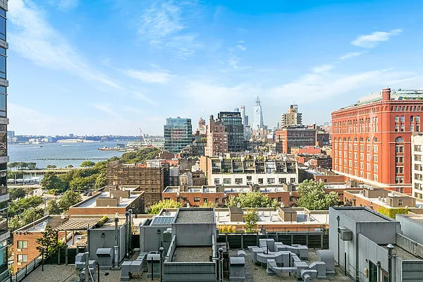 Rented by Douglas Elliman | media 16