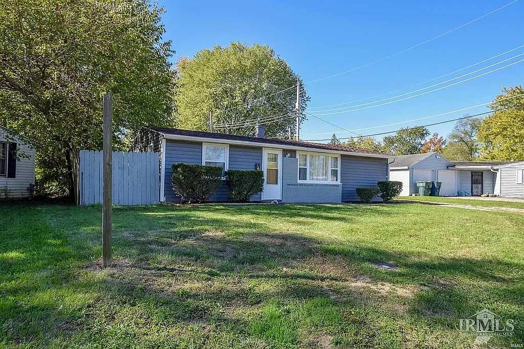3 bed, 925 sqft, $1,000 — Photo 4