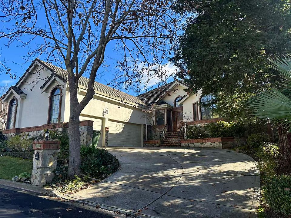 1st image of 3688 Deer Trail Dr