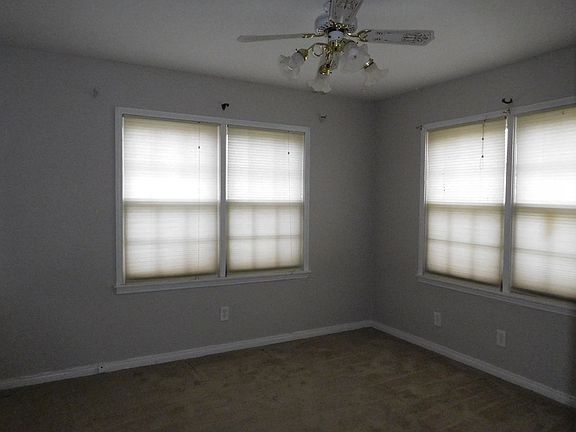 5th image of 2601 Whitney Dr