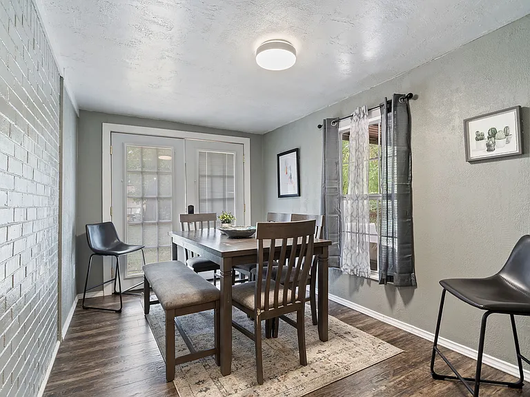 6418 Onyx Dr N — Photo 24