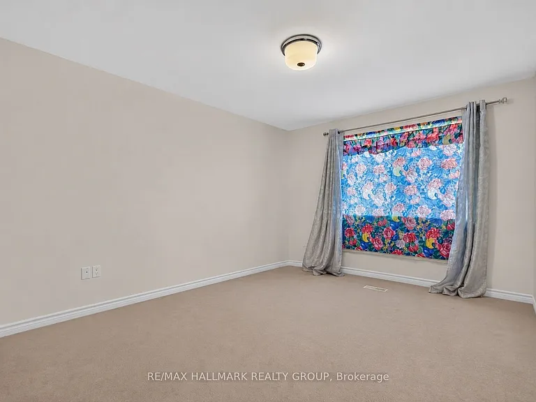 111 Eric Maloney Way — Photo 19