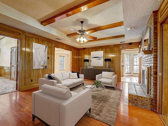 2nd image of 4905 Berkeley Ct