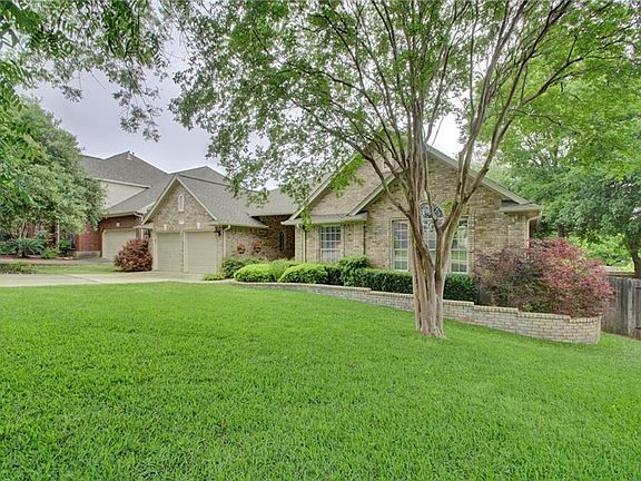 4th image of 18025 Rosebud Pl