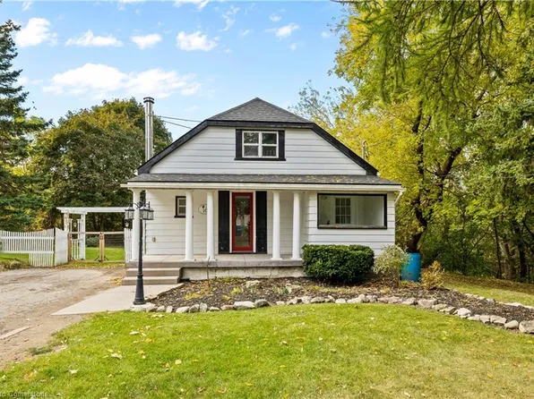 16 Norman Ln, Cambridge, ON N1R 5L9