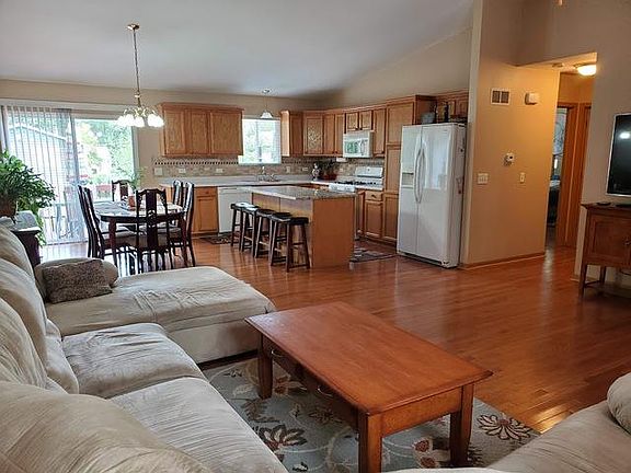 4th image of 25596 W Glade Dr