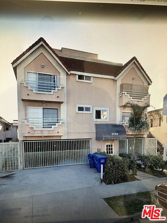 2nd image of 3122 S Canfield Ave APT 201