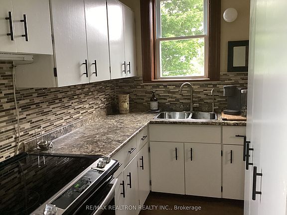 5th image of 236787 Grey Ave #13