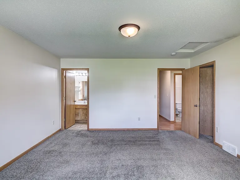 5538 165th St E — Photo 15