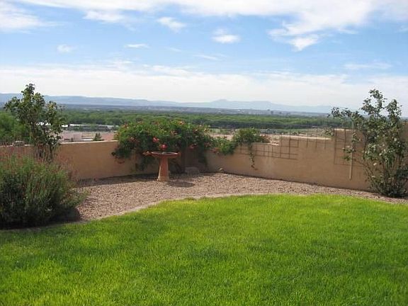 3rd image of 5416 La Colonia Dr NW